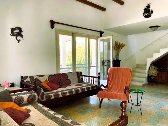 Casa Santa Agua أمولياني