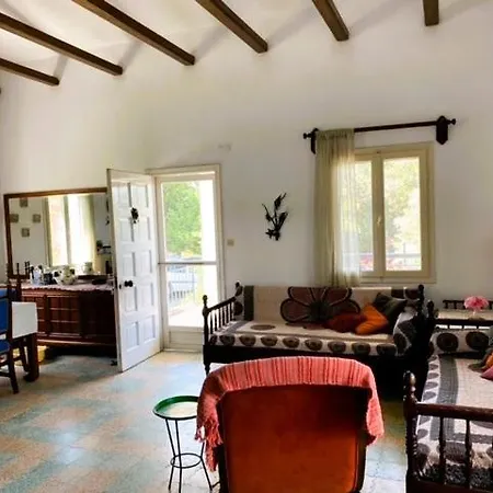 Casa Santa Agua